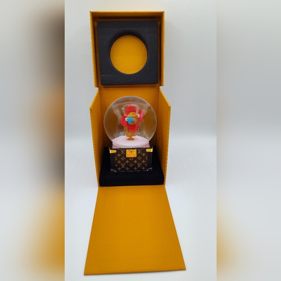 Louis Vuitton Other - Louis Vuitton Vivienne Snow Globe Trunk Monogram Music Box NIB AUTHENTIC